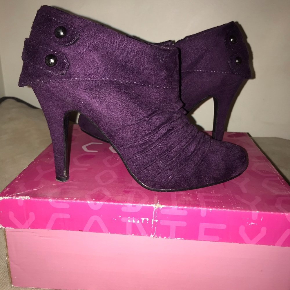 Codify dark purple heels